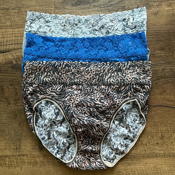 Hanky Panky French Brief Panties size small by Hanky Panky New Unworn 3 pairs - Picture 1 of 6